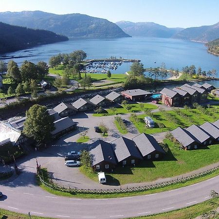 Hotel Mikkelparken Ferietun Kinsarvik Exteriér fotografie